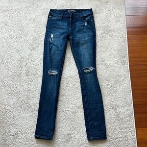 Excellent used condition DL1961 skinny jeans LAST CHANCE